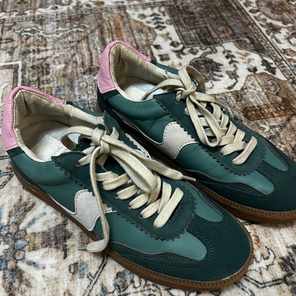 Dolce Vita Notice Sneaker
